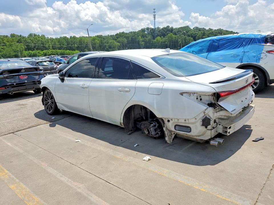 56667156 :رقم المزاد ، 4T1BZ1FBXKU015092 vin ، 2019 Toyota Avalon مزاد بيع