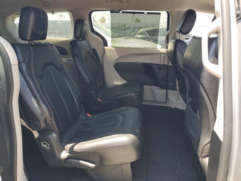 57269216 :رقم المزاد ، 2C4RC1DG2LR257330 vin ، 2020 Chrysler Voyager مزاد بيع
