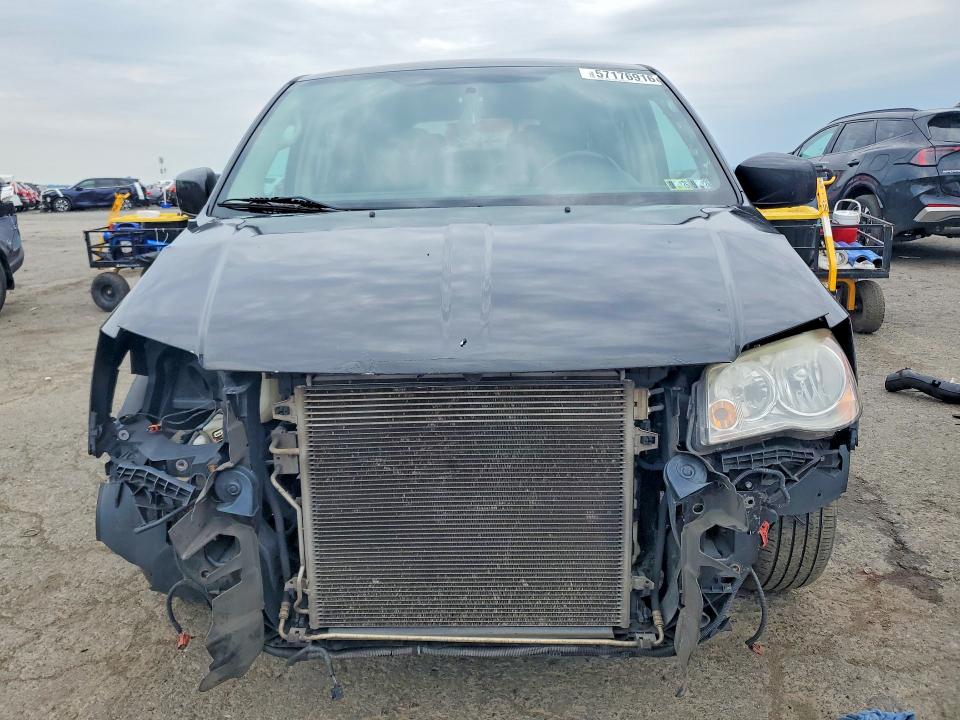 57176916 :رقم المزاد ، 2C4RDGDG3CR108246 vin ، 2012 Dodge Grand Caravan مزاد بيع