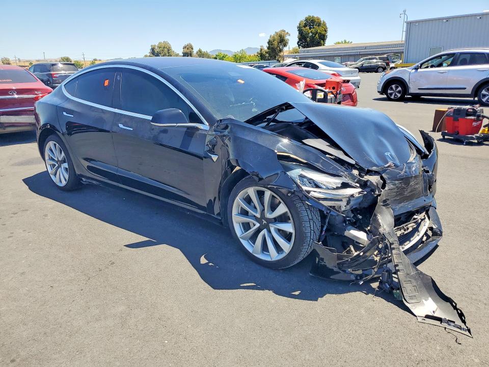 Продажа на аукционе авто 2018 Tesla Model 3, vin: 5YJ3E1EA7JF176052, номер лота: 58957476