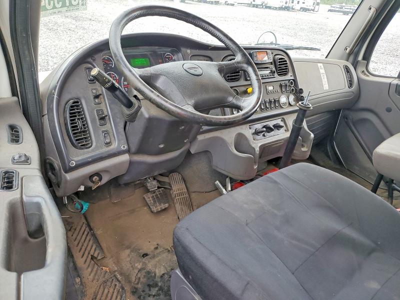 Продаж на аукціоні авто 2016 Freightliner M2, vin: 1FVHCYCYXGHHB4484, номер лоту: 57954186
