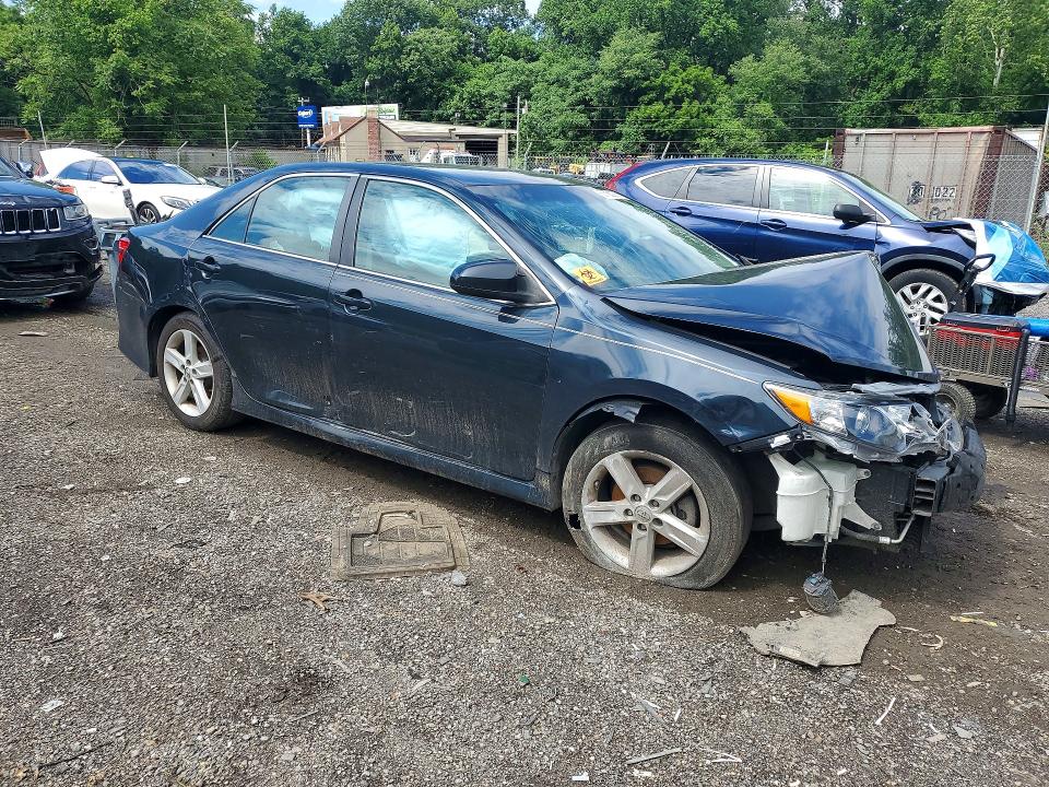 56750276 :رقم المزاد ، 4T1BF1FK6EU820150 vin ، 2014 Toyota Camry مزاد بيع