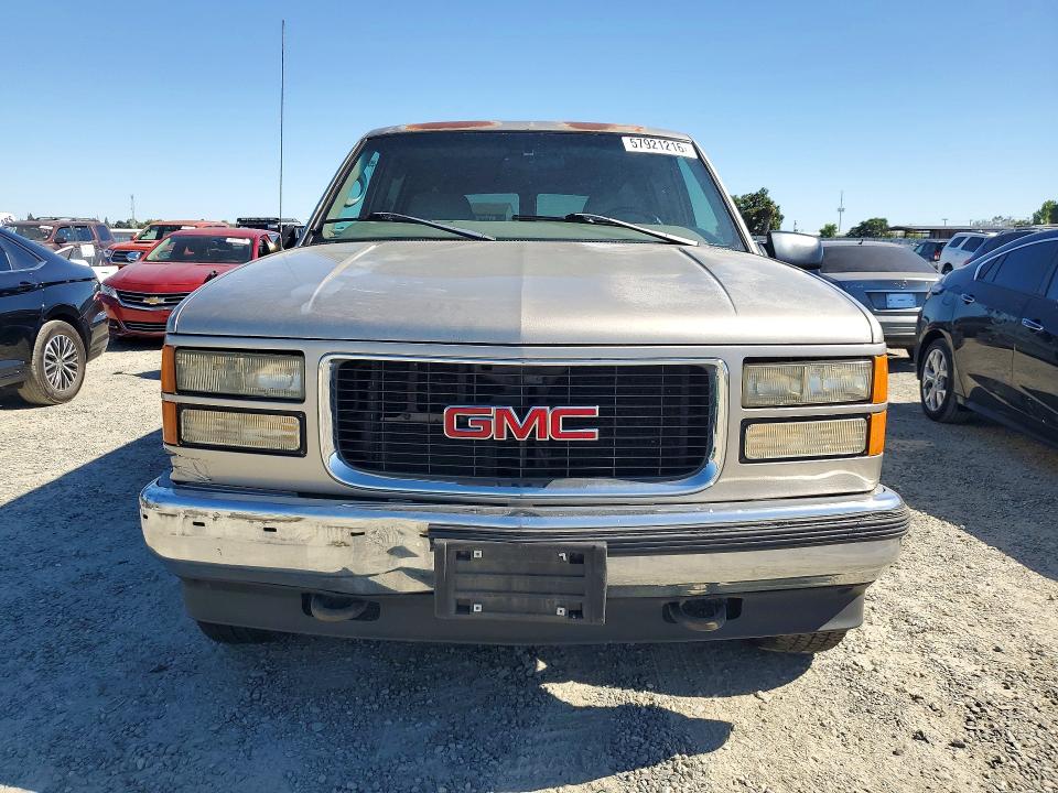 Продаж на аукціоні авто 1999 Gmc Suburban, vin: 1GKFK16R5XJ757047, номер лоту: 57921216