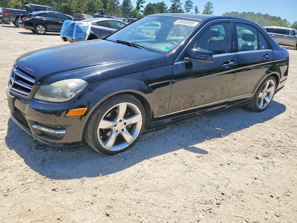 2014 Mercedes-benz C მანქანა იყიდება აუქციონზე, vin: WDDGF4HB0EA964213, აუქციონის ნომერი: 55690996