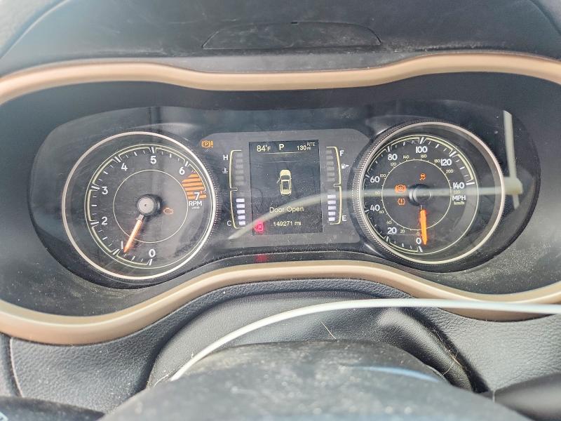 58327076 :رقم المزاد ، 1C4PJLCB4JD620516 vin ، 2018 Jeep Cherokee مزاد بيع
