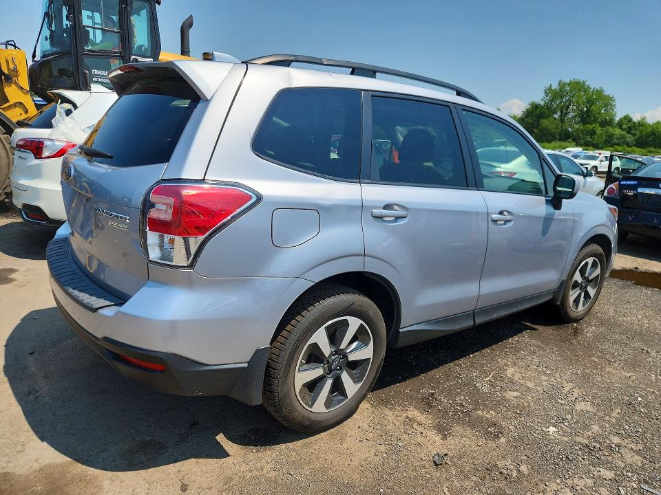 Продажа на аукционе авто 2017 Subaru Forester, vin: JF2SJAEC7HH543133, номер лота: 58109416