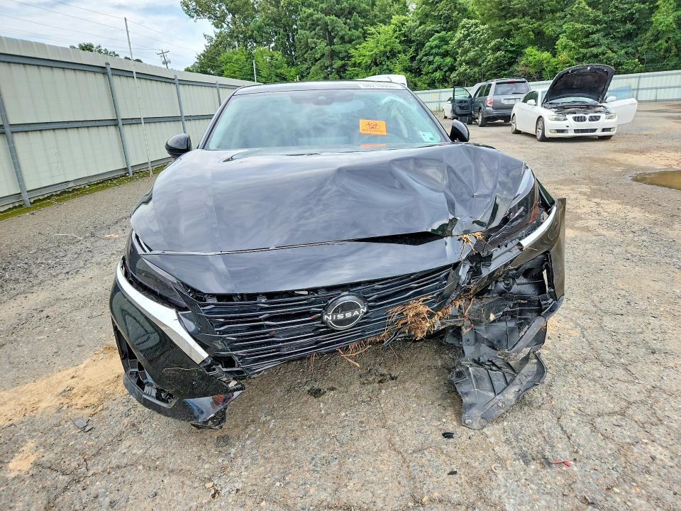 58213006 :رقم المزاد ، 1N4BL4EV3PN420527 vin ، 2023 Nissan Altima مزاد بيع