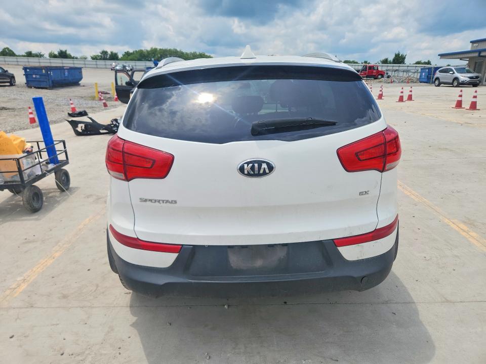Продажа на аукционе авто 2015 Kia Sportage, vin: KNDPC3AC8F7790695, номер лота: 58932346