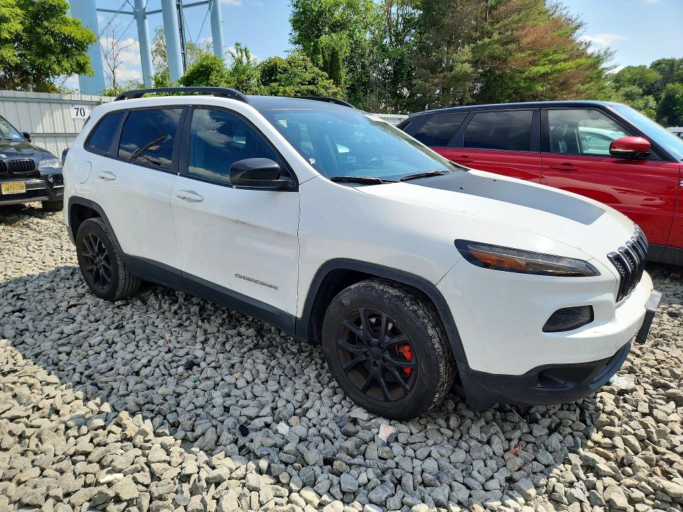 Продаж на аукціоні авто 2017 Jeep Cherokee, vin: 1C4PJLCB1HW518220, номер лоту: 58743166