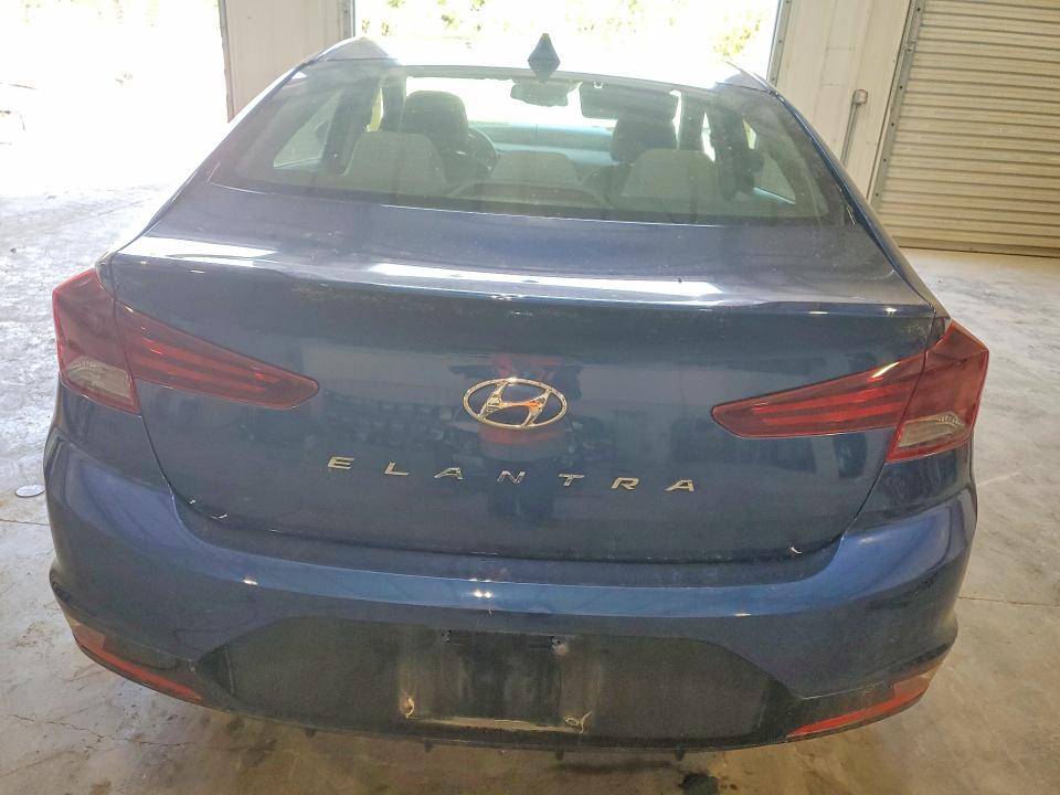 56290636 :رقم المزاد ، 5NPD84LF8LH621981 vin ، 2020 Hyundai Elantra مزاد بيع
