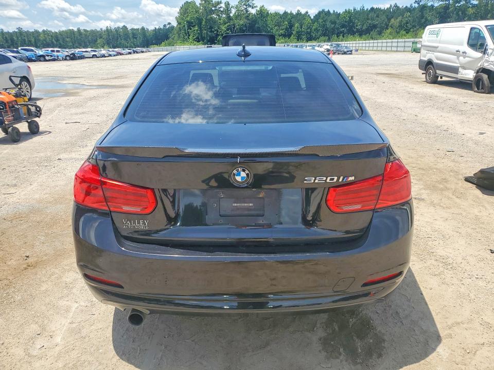 57080496 :رقم المزاد ، WBA8E1G50JNU91151 vin ، 2018 Bmw 320 مزاد بيع