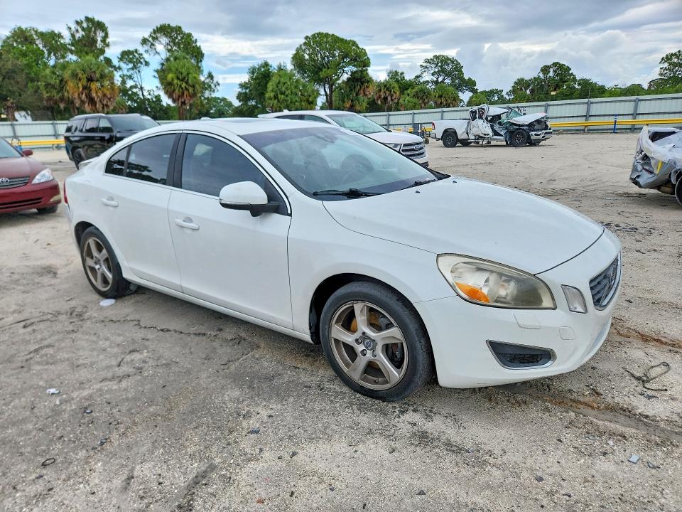 2012 Volvo S60 მანქანა იყიდება აუქციონზე, vin: YV1622FS0C2035486, აუქციონის ნომერი: 56788816
