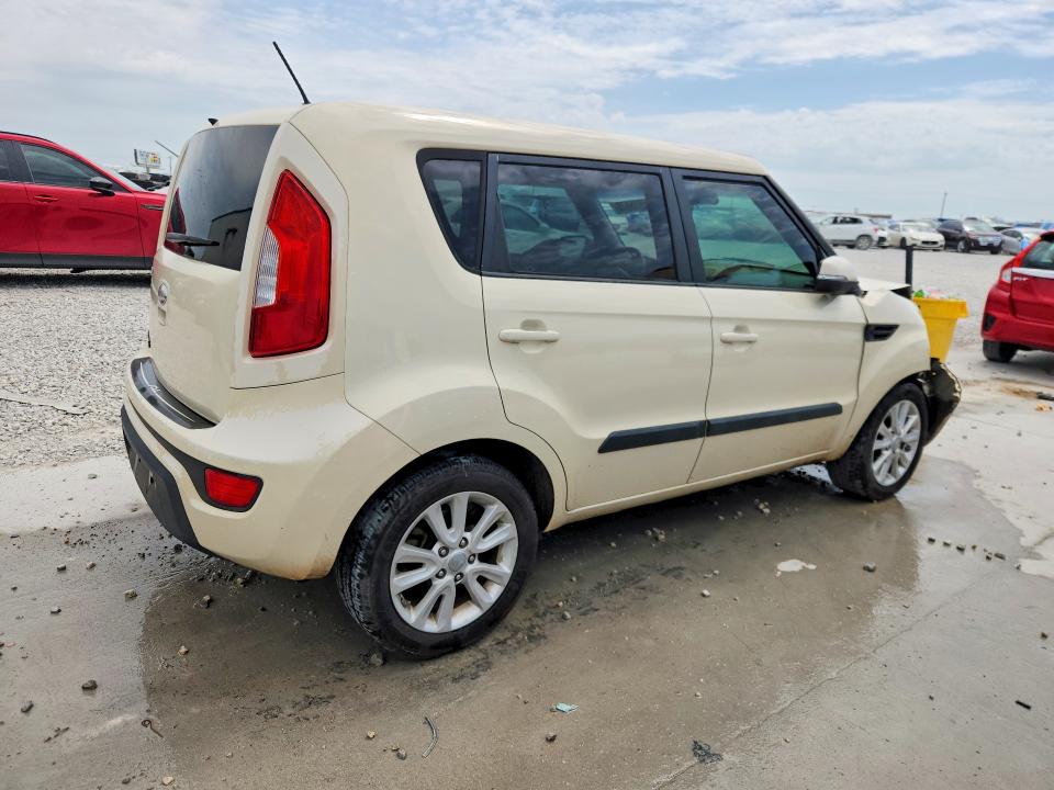 58915976 :رقم المزاد ، KNDJT2A65D7578697 vin ، 2013 Kia Soul مزاد بيع