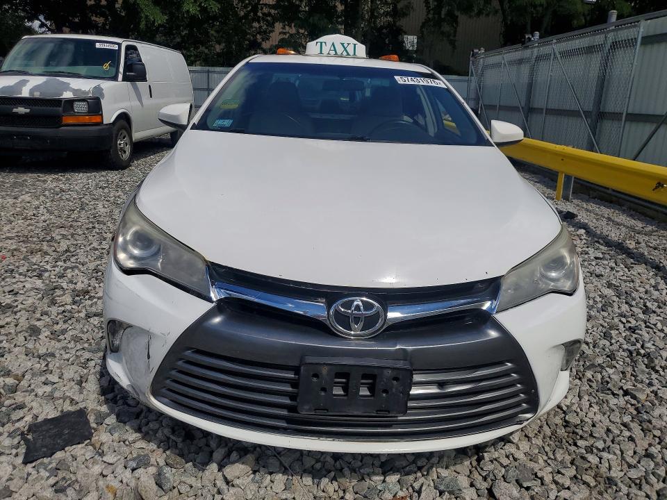 2017 Toyota Camry მანქანა იყიდება აუქციონზე, vin: 4T1BF1FK7HU451500, აუქციონის ნომერი: 57431976