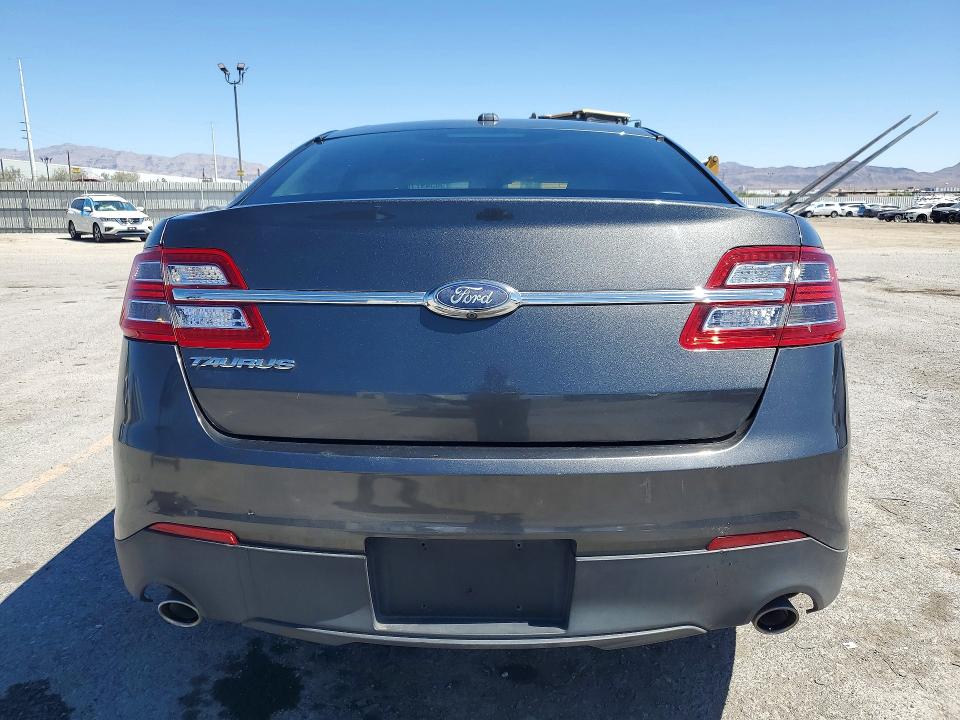 56549716 :رقم المزاد ، 1FAHP2D88JG137311 vin ، 2018 Ford Taurus مزاد بيع