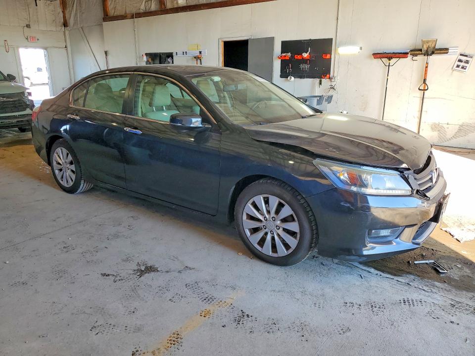 55818016 :رقم المزاد ، 1HGCR2F8XFA013404 vin ، 2015 Honda Accord مزاد بيع