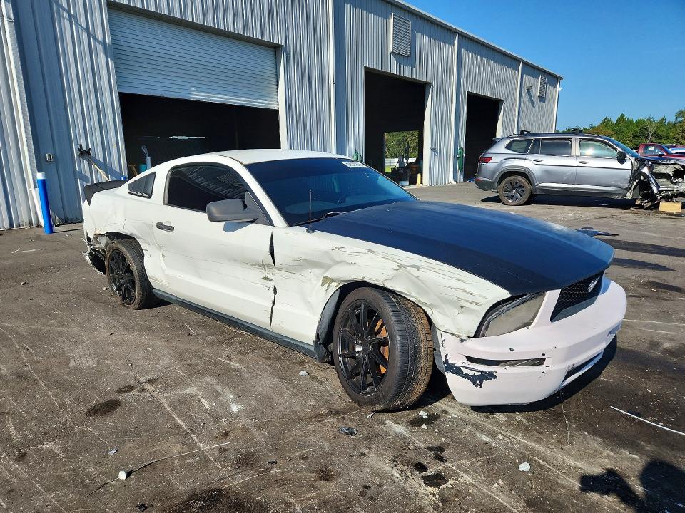 2007 Ford Mustang მანქანა იყიდება აუქციონზე, vin: 1ZVFT80N575240456, აუქციონის ნომერი: 59014646