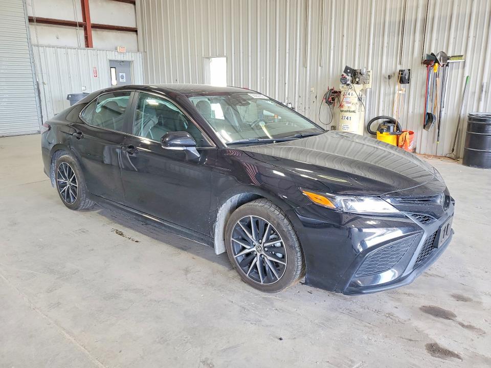 56282306 :رقم المزاد ، 4T1G11BK7PU086292 vin ، 2023 Toyota Camry مزاد بيع