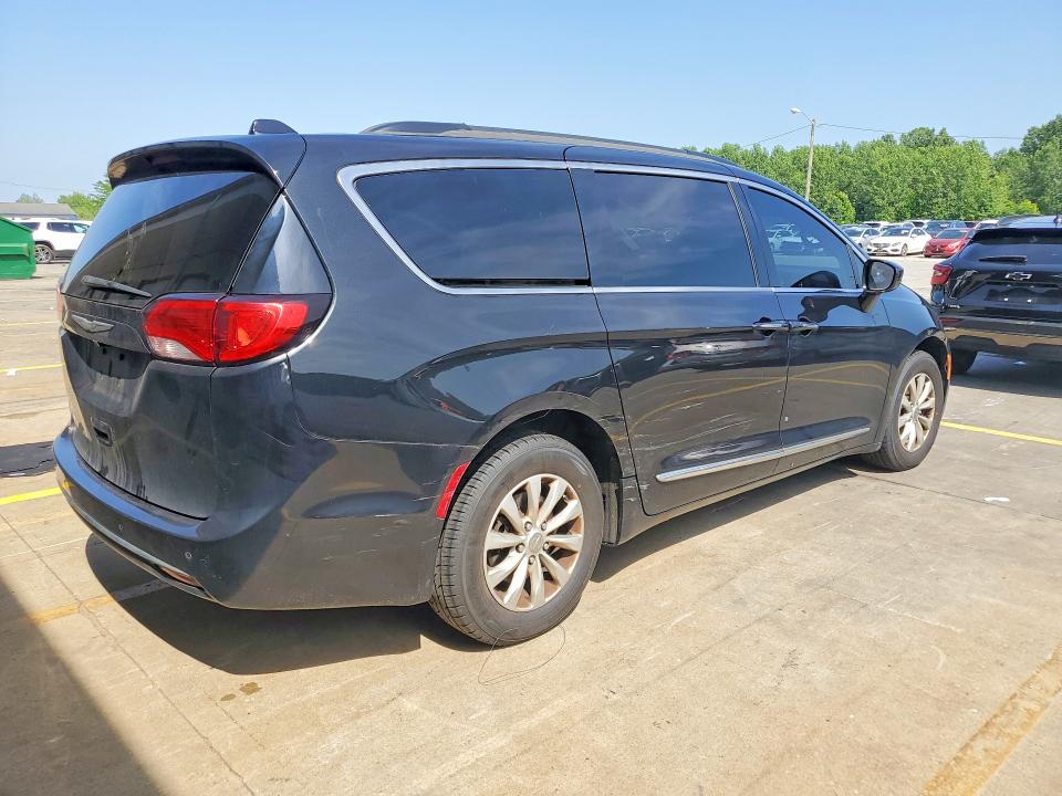 2017 Chrysler Pacifica მანქანა იყიდება აუქციონზე, vin: 2C4RC1BG9HR534470, აუქციონის ნომერი: 95588395