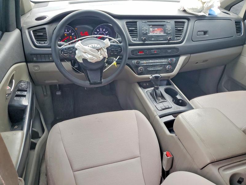 58779906 :رقم المزاد ، KNDMB5C16F6027996 vin ، 2015 Kia Sedona مزاد بيع