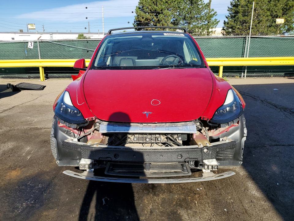 54694306 :رقم المزاد ، 7SAYGDEF6NF523988 vin ، 2022 Tesla Model Y مزاد بيع