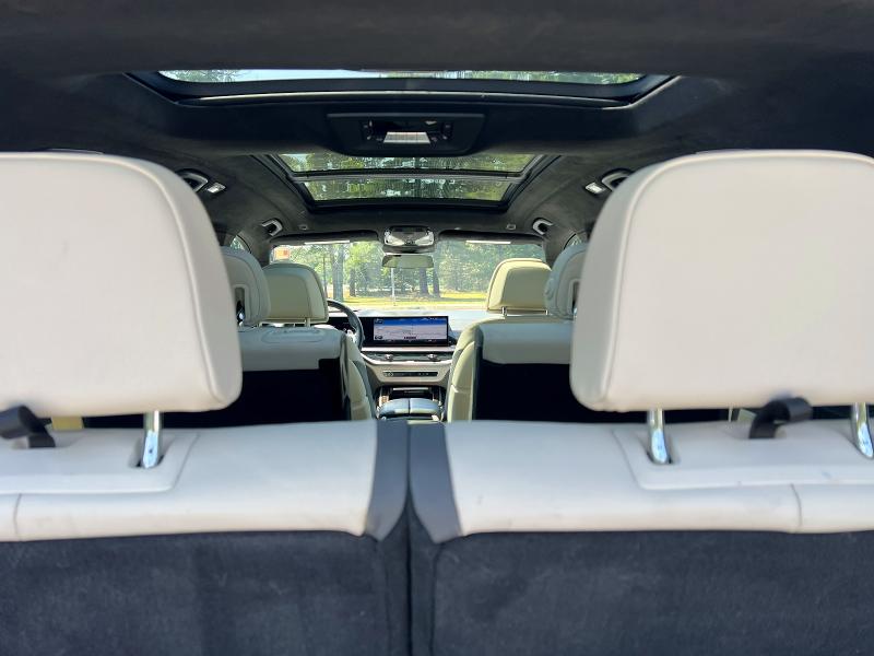 59316726 :رقم المزاد ، 5UX23EM00P9P15677 vin ، 2023 Bmw X7 مزاد بيع
