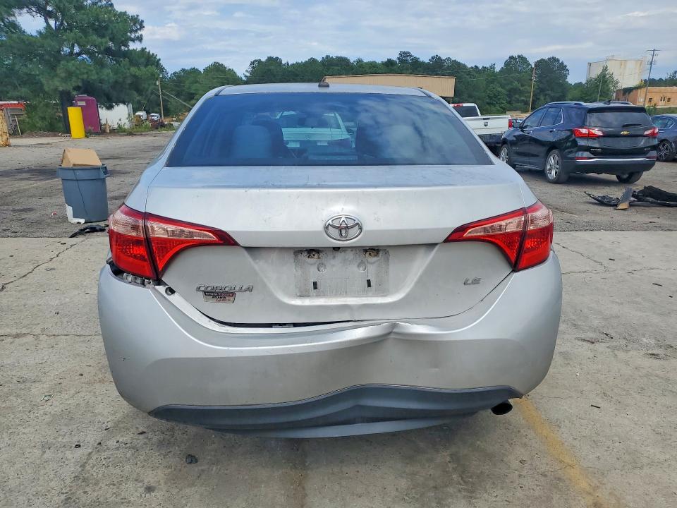 2018 Toyota Corolla მანქანა იყიდება აუქციონზე, vin: 5YFBURHE6JP825243, აუქციონის ნომერი: 55522866