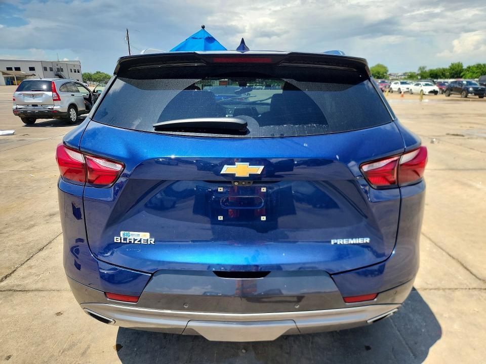 56308126 :رقم المزاد ، 3GNKBFRS5NS129210 vin ، 2022 Chevrolet Blazer مزاد بيع