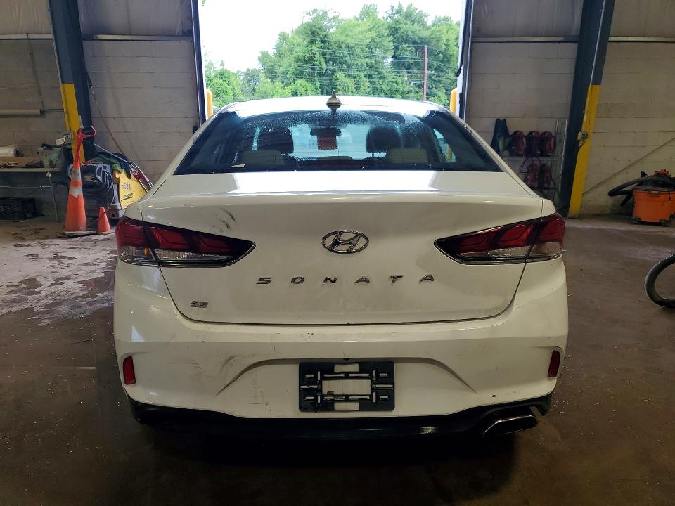 55604786 :رقم المزاد ، 5NPE24AF4JH672092 vin ، 2018 Hyundai Sonata مزاد بيع