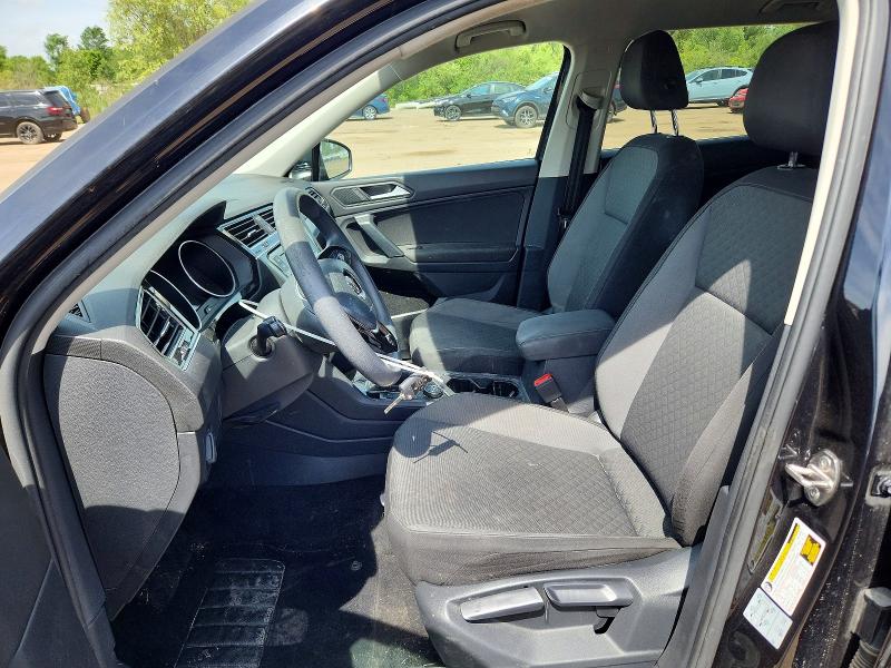 56615766 :رقم المزاد ، 3VV0B7AX5KM098359 vin ، 2019 Volkswagen Tiguan مزاد بيع