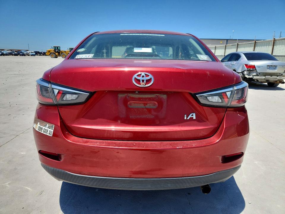 2018 Toyota Yaris Ia მანქანა იყიდება აუქციონზე, vin: 3MYDLBYV3JY323309, აუქციონის ნომერი: 55740106