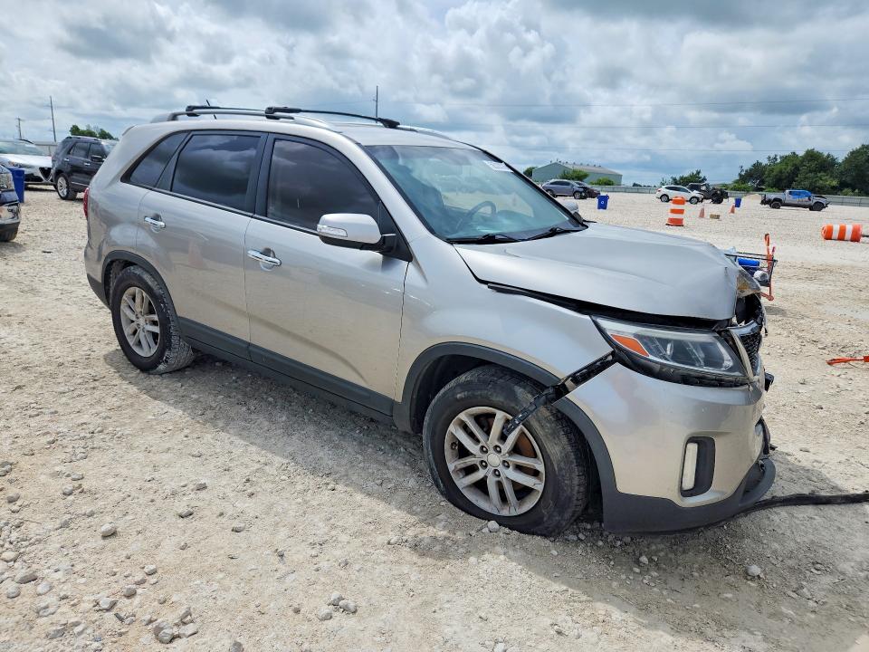 56328376 :رقم المزاد ، 5XYKT4A61FG551776 vin ، 2015 Kia Sorento مزاد بيع