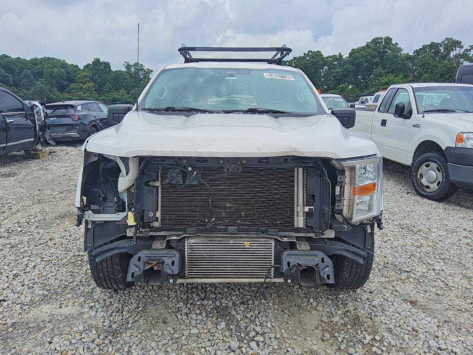 53037136 :رقم المزاد ، 1FTEX1CP0NKE62960 vin ، 2022 Ford F150 مزاد بيع