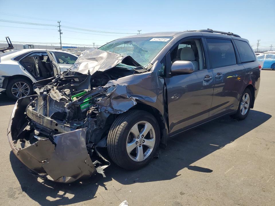 Продаж на аукціоні авто 2012 Toyota Sienna, vin: 5TDKK3DCXCS262098, номер лоту: 57250316