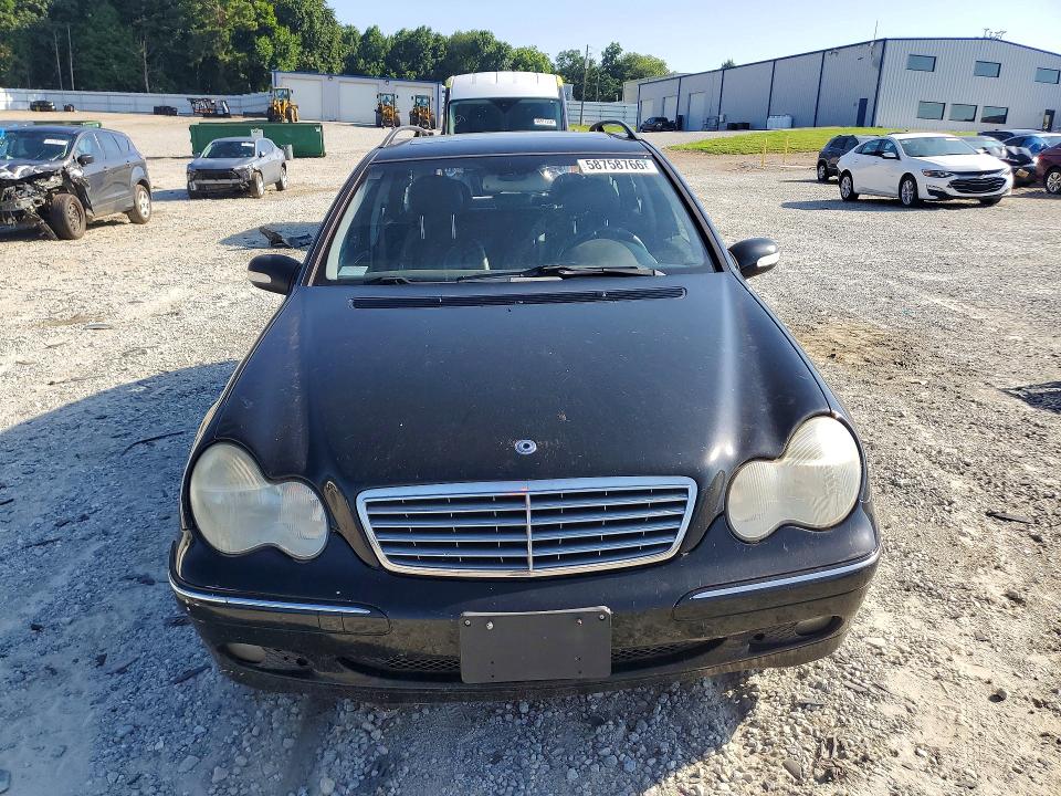 2003 Mercedes-benz C მანქანა იყიდება აუქციონზე, vin: WDBRH81JX3F383855, აუქციონის ნომერი: 58758766