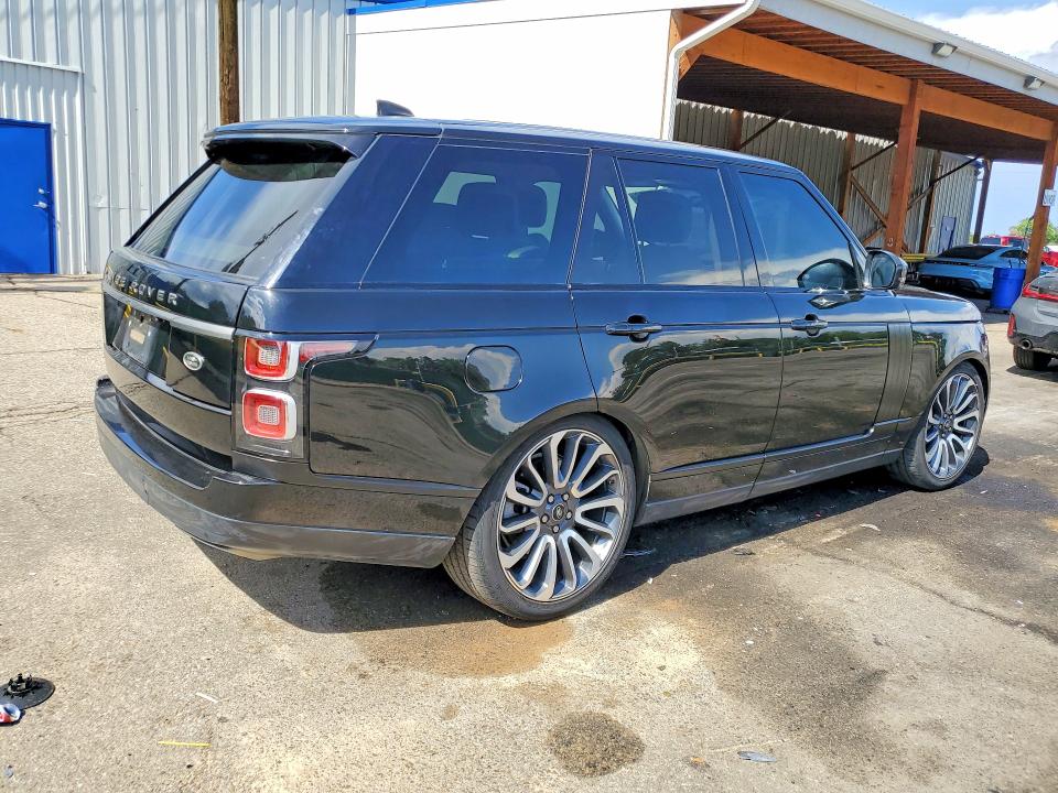 55817556 :رقم المزاد ، SALGR2RV9JA383844 vin ، 2018 Land Rover Range Rover مزاد بيع
