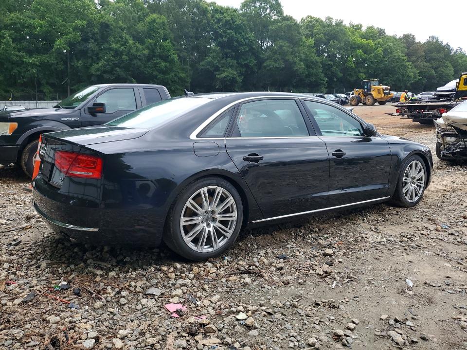 56486186 :رقم المزاد ، WAURVAFD1BN011312 vin ، 2011 Audi A8 مزاد بيع