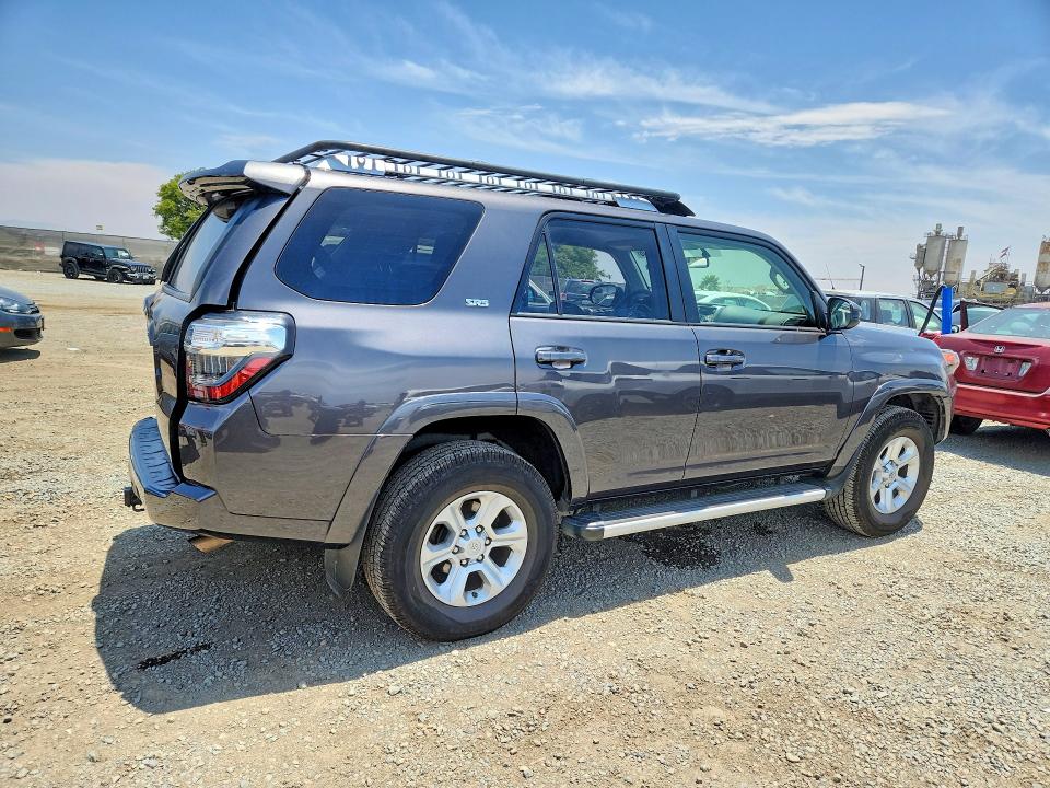 57252146 :رقم المزاد ، JTEBU5JRXJ5552919 vin ، 2018 Toyota 4runner مزاد بيع