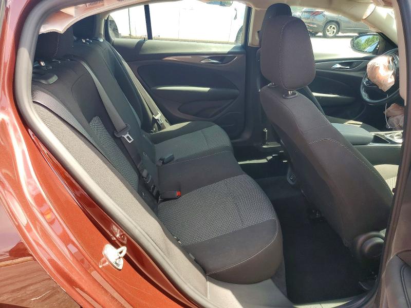 56863976 :رقم المزاد ، W04GL6SX1J1078599 vin ، 2018 Buick Regal مزاد بيع