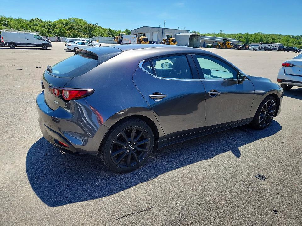 56605596 :رقم المزاد ، JM1BPAKM9R1713027 vin ، 2024 Mazda 3 مزاد بيع
