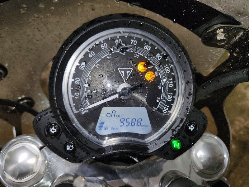 58486086 :رقم المزاد ، SMTD46HLXJT874560 vin ، 2018 Triumph Motorcycle Bonneville مزاد بيع