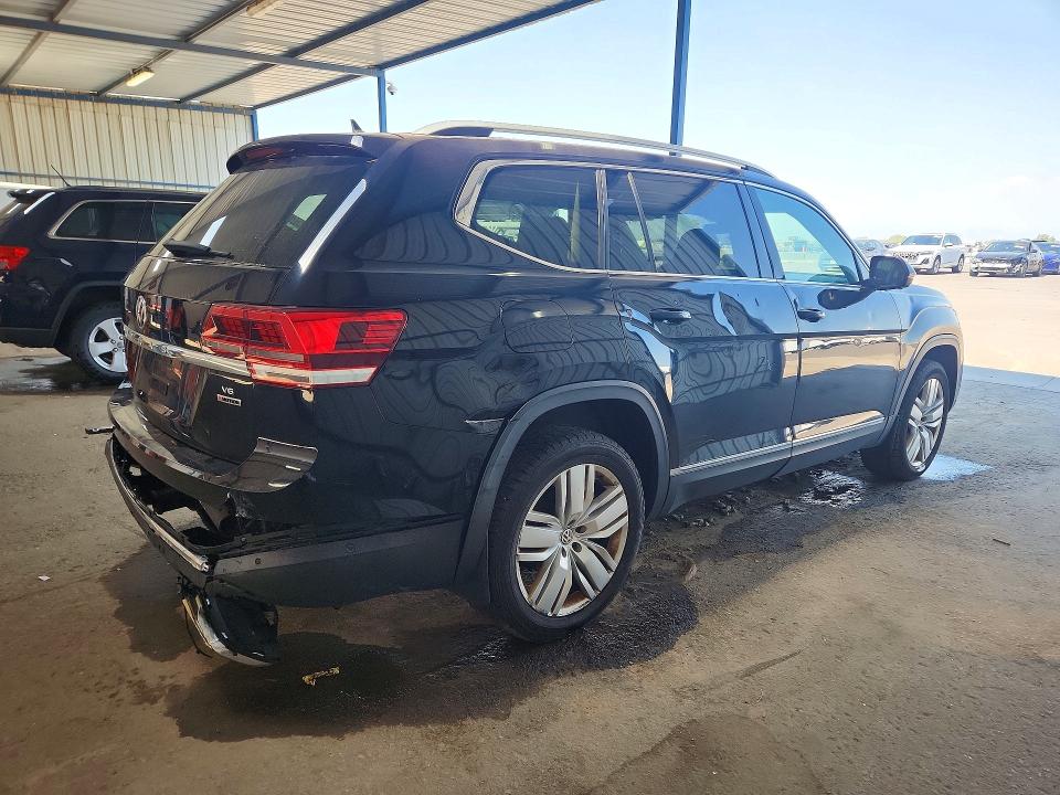 58778136 :رقم المزاد ، 1V2NR2CA6JC545890 vin ، 2018 Volkswagen Atlas مزاد بيع