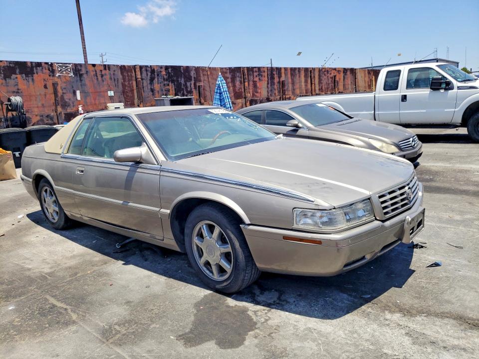 58148136 :رقم المزاد ، 1G6ET12942B101292 vin ، 2002 Cadillac Eldorado مزاد بيع