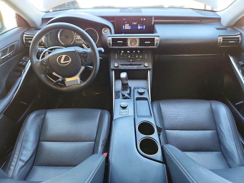 56171116 :رقم المزاد ، JTHBF1D22F5050661 vin ، 2015 Lexus Is مزاد بيع