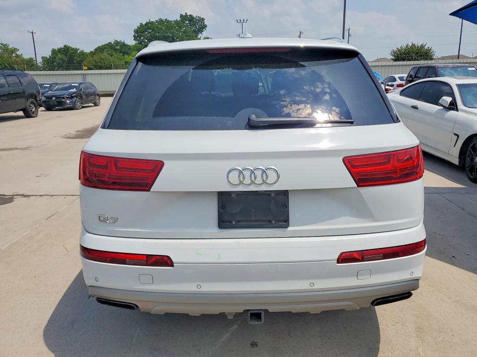 57607756 :رقم المزاد ، WA1LHAF77KD016170 vin ، 2019 Audi Q7 مزاد بيع