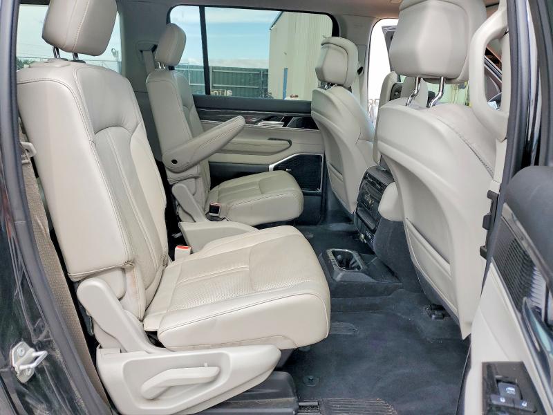 Продаж на аукціоні авто 2022 Jeep Wagoneer, vin: 1C4SJUDT9NS117928, номер лоту: 56519586