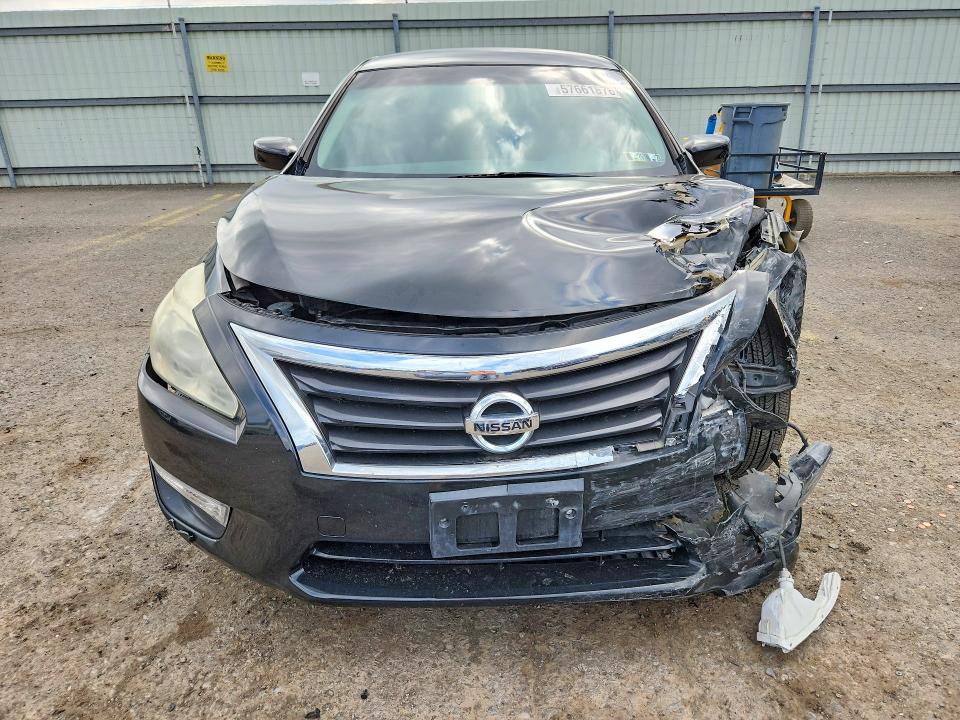 2014 Nissan Altima მანქანა იყიდება აუქციონზე, vin: 1N4AL3AP6EC268989, აუქციონის ნომერი: 57661876