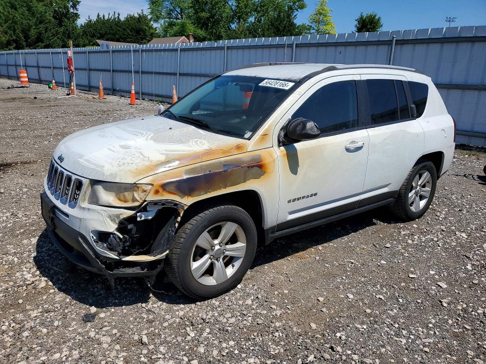 2015 Jeep Compass მანქანა იყიდება აუქციონზე, vin: 1C4NJDBB8FD438825, აუქციონის ნომერი: 56428166
