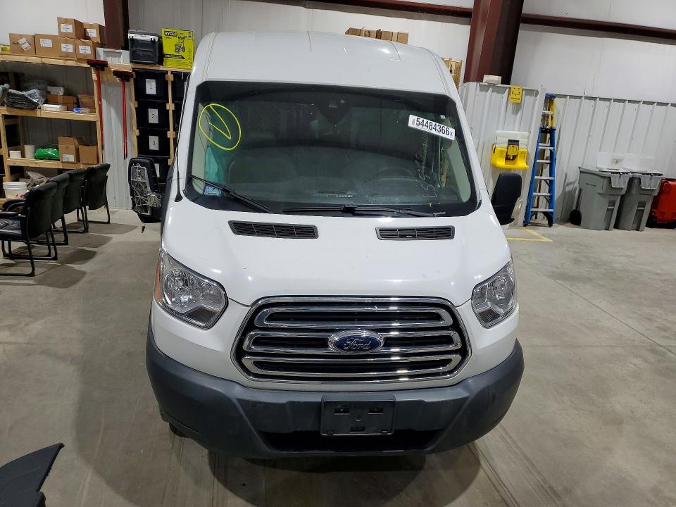 54484366 :رقم المزاد ، 1FTYR1CMXJKA12501 vin ، 2018 Ford Transit مزاد بيع