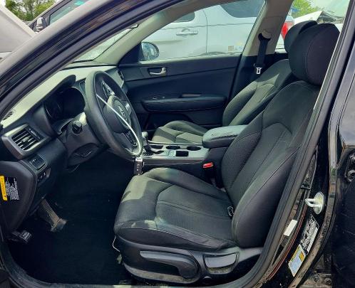 58326976 :رقم المزاد ، 5XXGT4L33GG117437 vin ، 2016 Kia Optima مزاد بيع